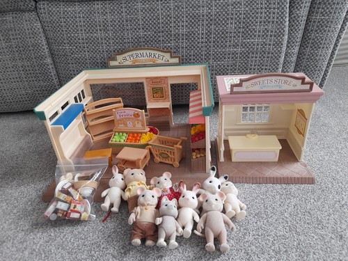 Sylvanian families shop - families,