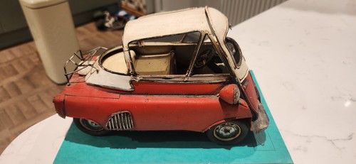 Tin plate bmw isetta - tin,