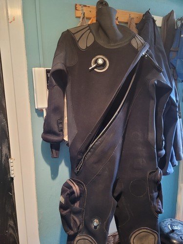 0three ri2100 drysuit size - 0three,