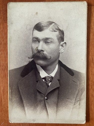 Man curly handlebar - w/,