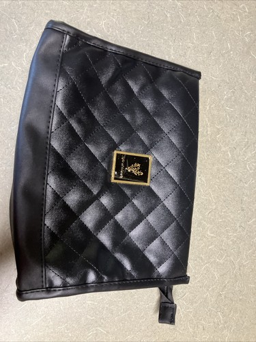 Younique black quilted cross - black,
