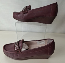 Damart Women's Leather Wedge