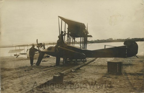 Military pilots curtiss - military, sea