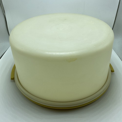 Tupperware cake carrier - tupperware,