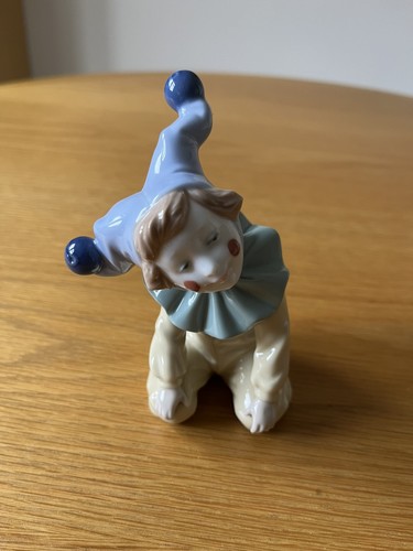 Nao lladro porcelain - by,