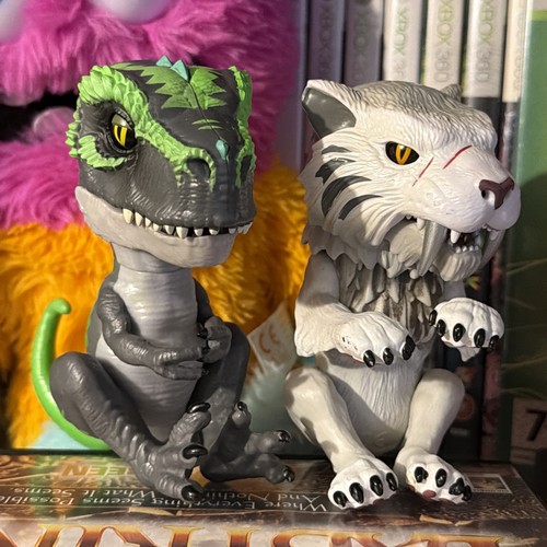 Fingerlings saber tooth - fingerlings,