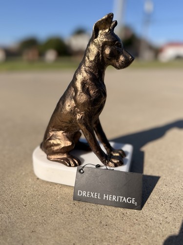 Doberman dog statue - 📈9”,