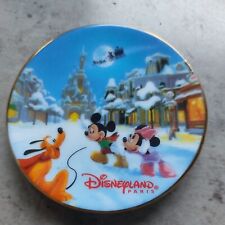 Disneyland Paris Christmas Plate Mickey Mouse, Pluto, Minnie Mouse, Santa Sleigh