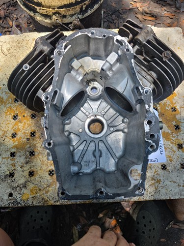 Kawasaki fh680v crankcase - 📀,