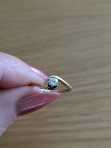 Solid 18ct yellow gold - 18ct,