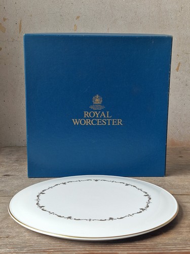 Boxed royal worcester gold - a,