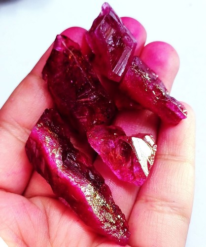 Loose gemstone natural red - loose,