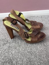 Beautiful Harlot Heels Size 6