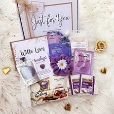 HUG IN A BOX – Spa Gift For