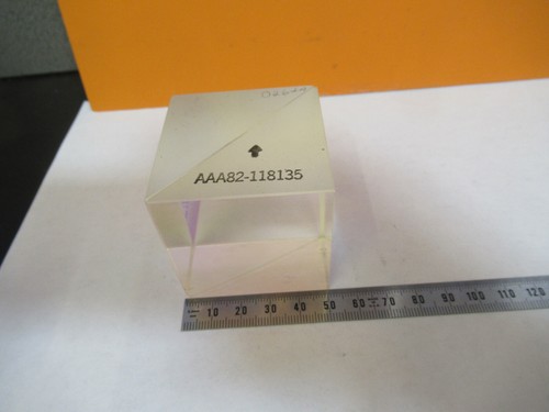 Optical large polarized - large,