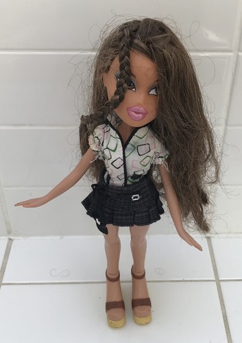 Bratz doll yasmin - –,