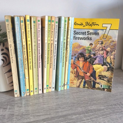 Enid blyton secret seven book - enid,