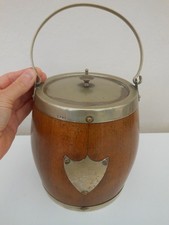 Vintage wooden barrel tea