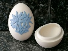 Rare Wedgwood White Jasperware Egg - Wildflower Flannel Flower