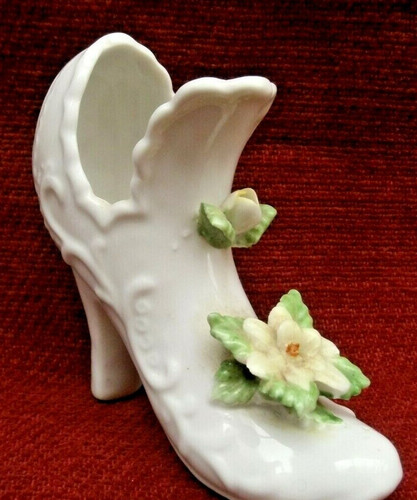 Old vintage small porcelain - old,