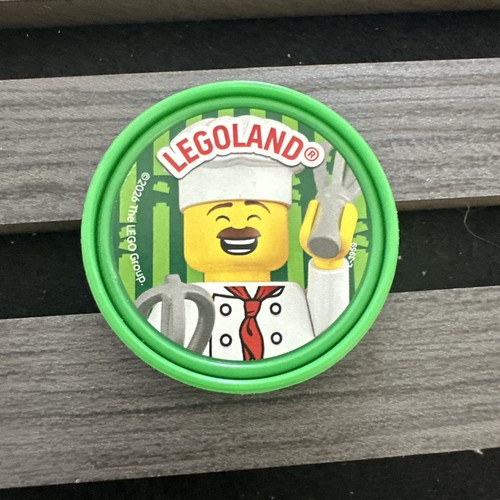 Legoland windsor pop badge - legoland,