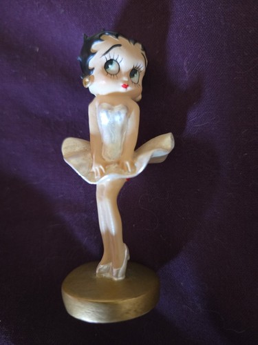 Betty boop mini figurine - betty,