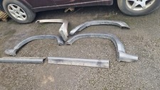 ISUZU TROOPER WHEEL ARCH TRIM SET SWB 3 DOOR