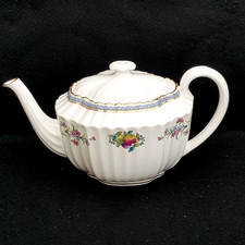 Spode large  Tea Pot  TRAPNELL SPRAYS   pattern  2.5 pint