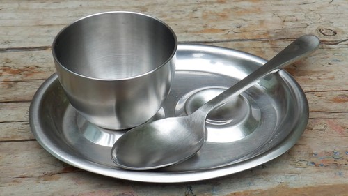 Vintage old hall egg cup - old,