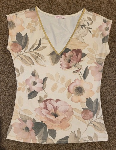 Floral fitted top - fitted, size