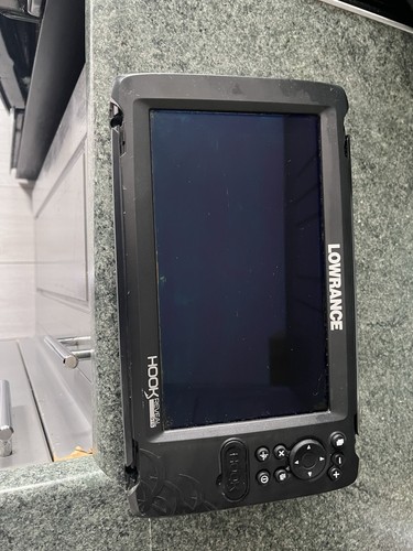 Lowrance hook reveal 9ts 9in - hook,
