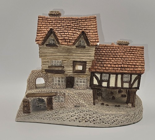 David winter cottages market - david,
