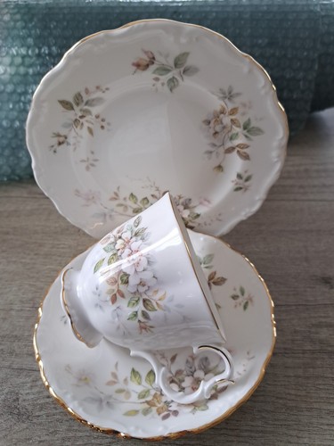 Royal albert haworth tea - royal, trio