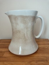 Bishop & Stonier Large Beige