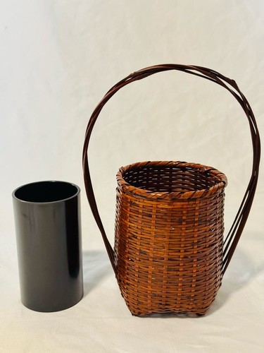 Bamboo basket contain