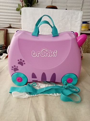 Trunki ride kids suitcase - on,