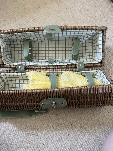 Vintage wicker wine - vintage,