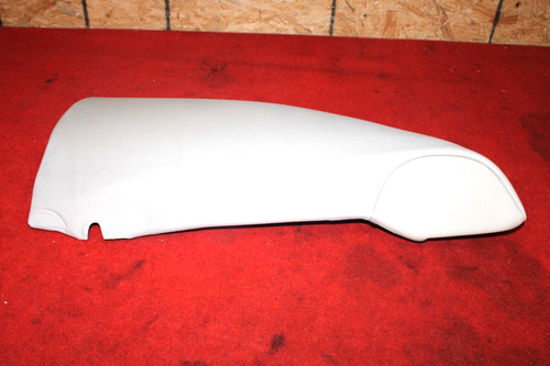 Right rear side - right, seat