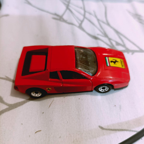 Matchbox superfast ferrari - matchbox,