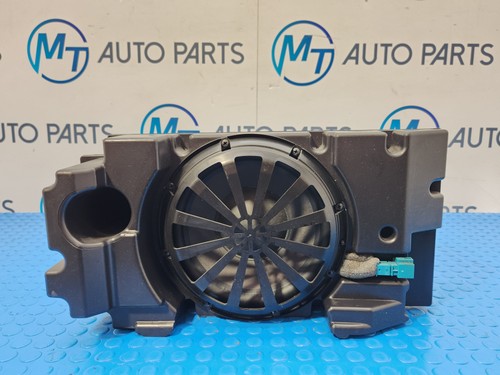 Mercedes class subwoofer - v,