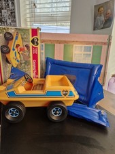 Sindy 1970s Yellow Beach