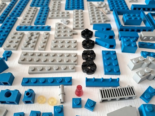 Vintage lego space spares job - lego,