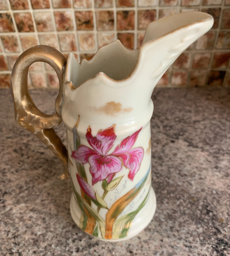 Art nouveau style pretty - nouveau, hand
