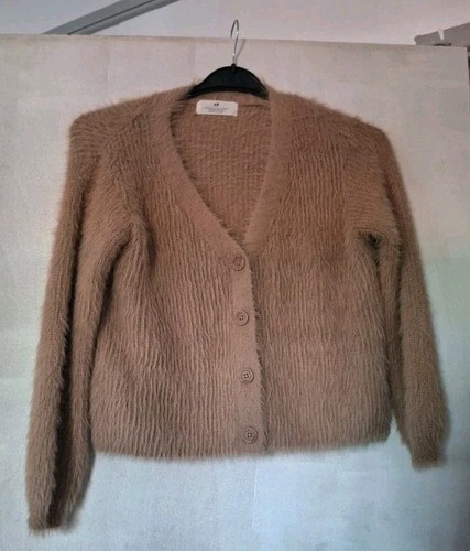 Beige fluffy neck button - beige, v-neck