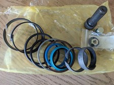 John Deere Telehandler Extension Cylinder Seal Kit for 3215 3220 3415 3420
