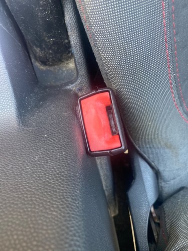 Seat belt front - front, right