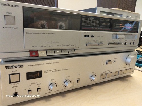 Technics stereo amplifier - stereo,