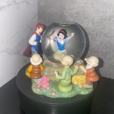 Disney Snow White & Dwarfs Snow Globe 3.5" Fairy Tale Princess Ornament