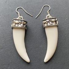 A Pair of Elephant Tooth Horn Tusk ( 40mm x 15mm )  charm Earrings Kitsch
