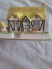 COALPORT THE  ELIZABETHAN COTTAGE  PASTILLE BURNER BONE CHINA PERFECT
